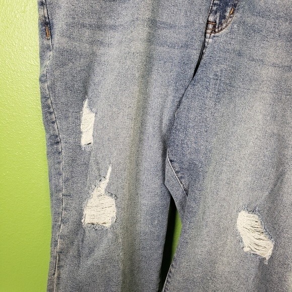 Lane Bryant NWT Women's High Rise Pedal Curvy Fit Flex Magic Waistband Sz  24 - Picture 3 of 11